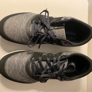 New Balance Sneakers Sz 8.5